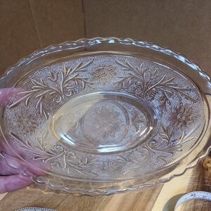 Vintage Sandwich Clear‎ Glass Oval Serving Bowl 8.5" By Anchor Hocking